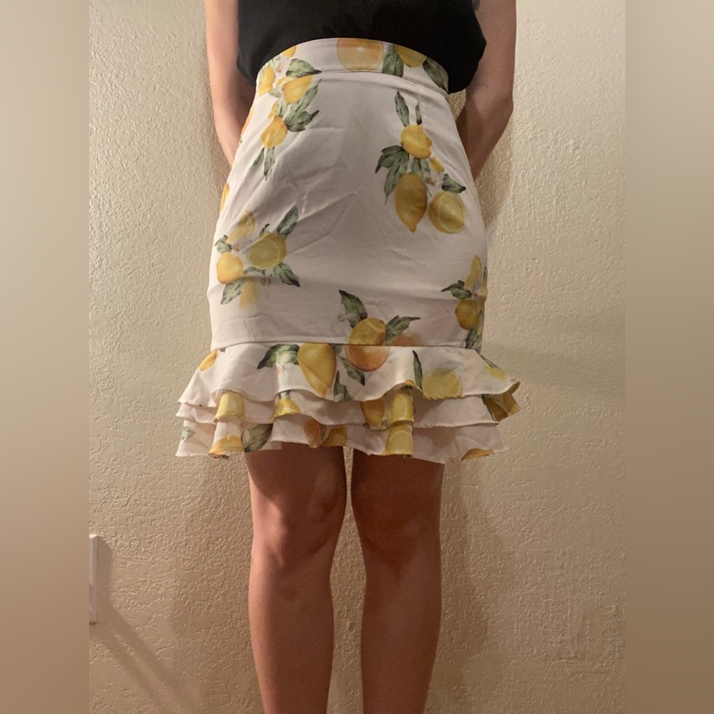 Lemon print skirt